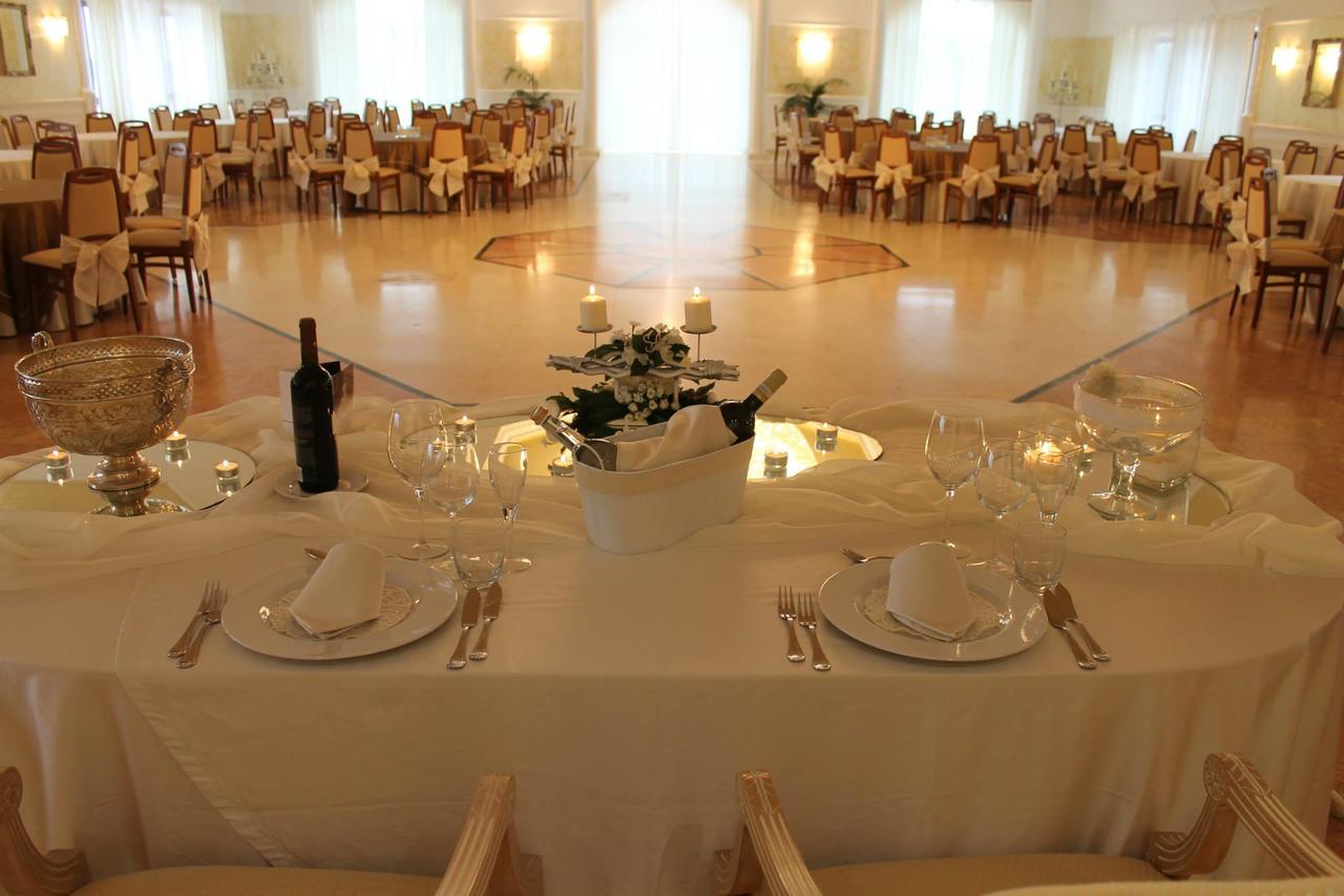 Hotel Agri Resort "Agora" Castelluccio dei Sauri Екстер'єр фото