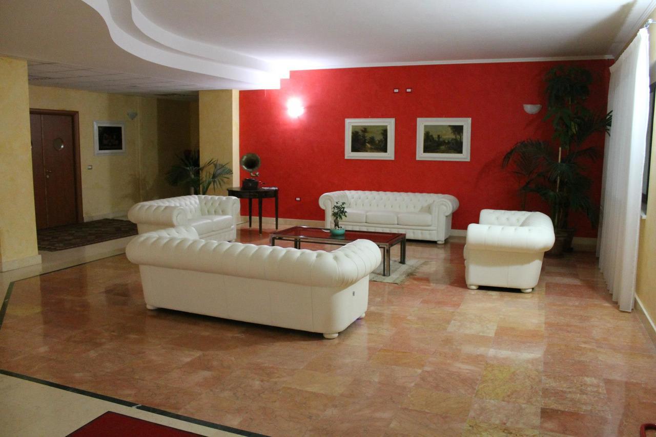 Hotel Agri Resort "Agora" Castelluccio dei Sauri Екстер'єр фото