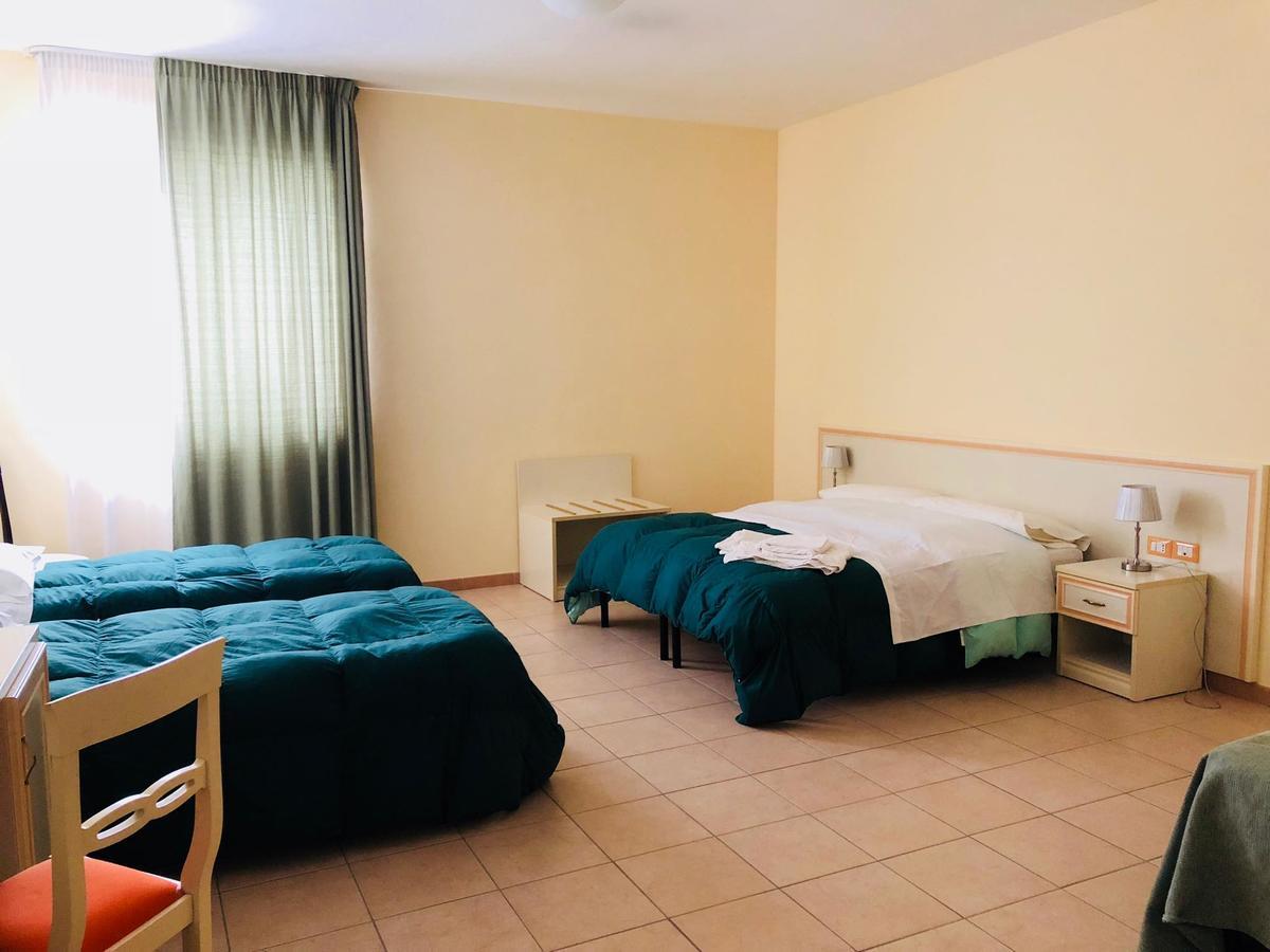 Hotel Agri Resort "Agora" Castelluccio dei Sauri Екстер'єр фото